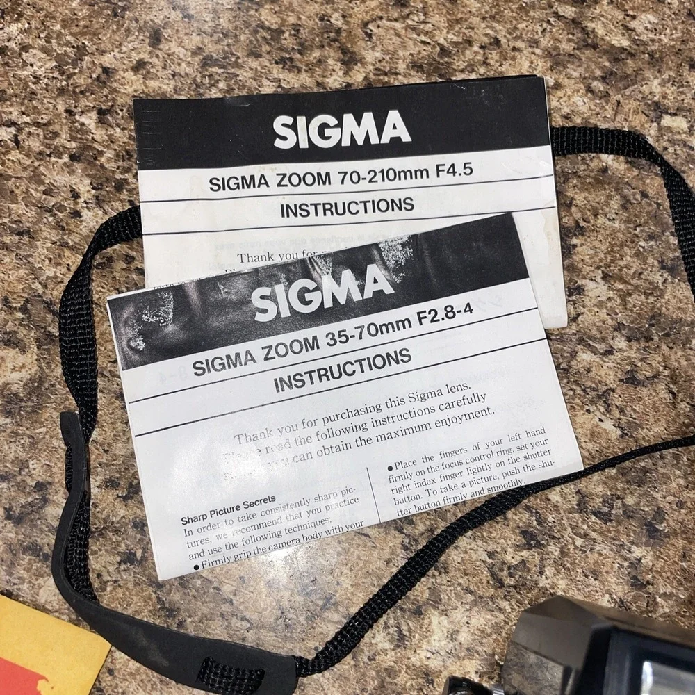 Sigma SA-1 Camera Sigma 35-70mm & 70-210 Zoom Lens w/ Case & Strap Untested LOT
